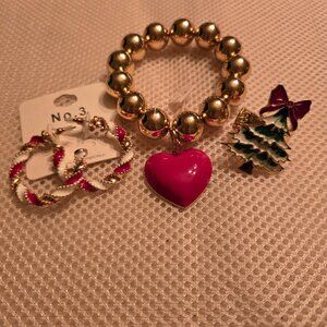 3 piece set, single stretch gold bead bracelet, holiday stretch ring, & earrings